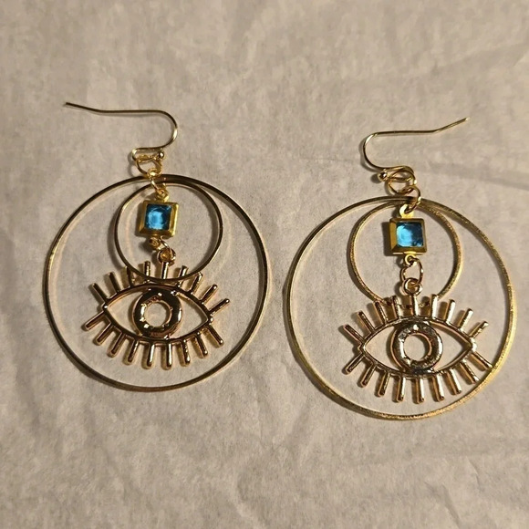 3/ $15 New Gold Color Evil Eye Earrings - Picture 2 of 3